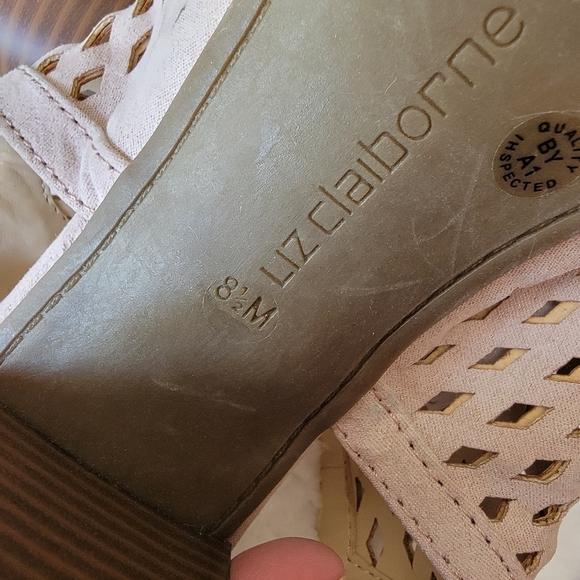 Liz Claiborne Cream Koala Peep Toe Heeled Sandal - Picture 11 of 11